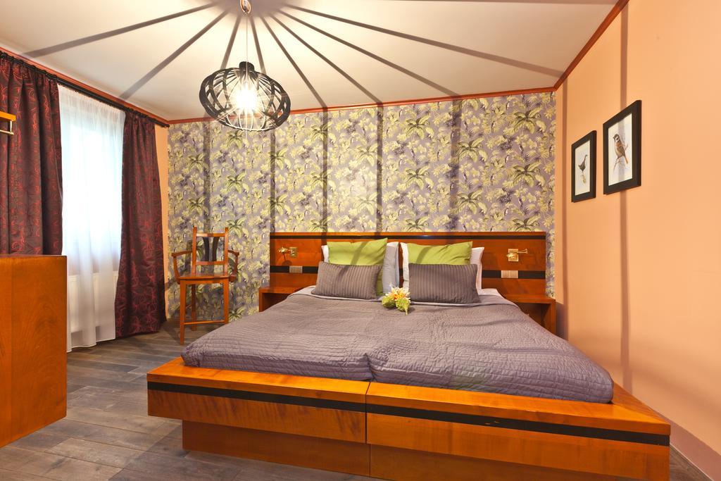 Oasis Prague Apartments ภายนอก รูปภาพ
