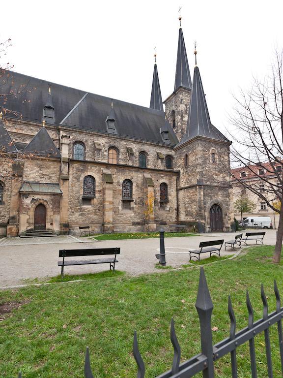 Oasis Prague Apartments ภายนอก รูปภาพ